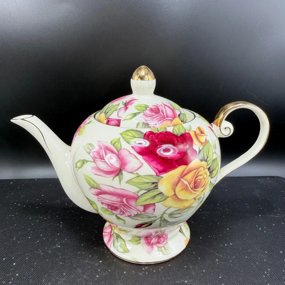 Royal Elfleda Country Rose Teapot Allison LL Fine Porcelain Floral Gold Trim 9in